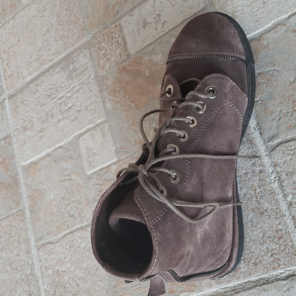 Stuart Weitzman Zipit High Top Suede Bootie - Picture 15 of 15